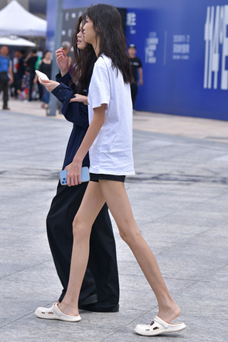 竹竿腿小妹